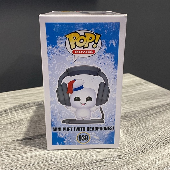 Funko Pop! Movies | Ghostbusters Afterlife #939: Mini Puft with Headphones - Picture 5 of 11